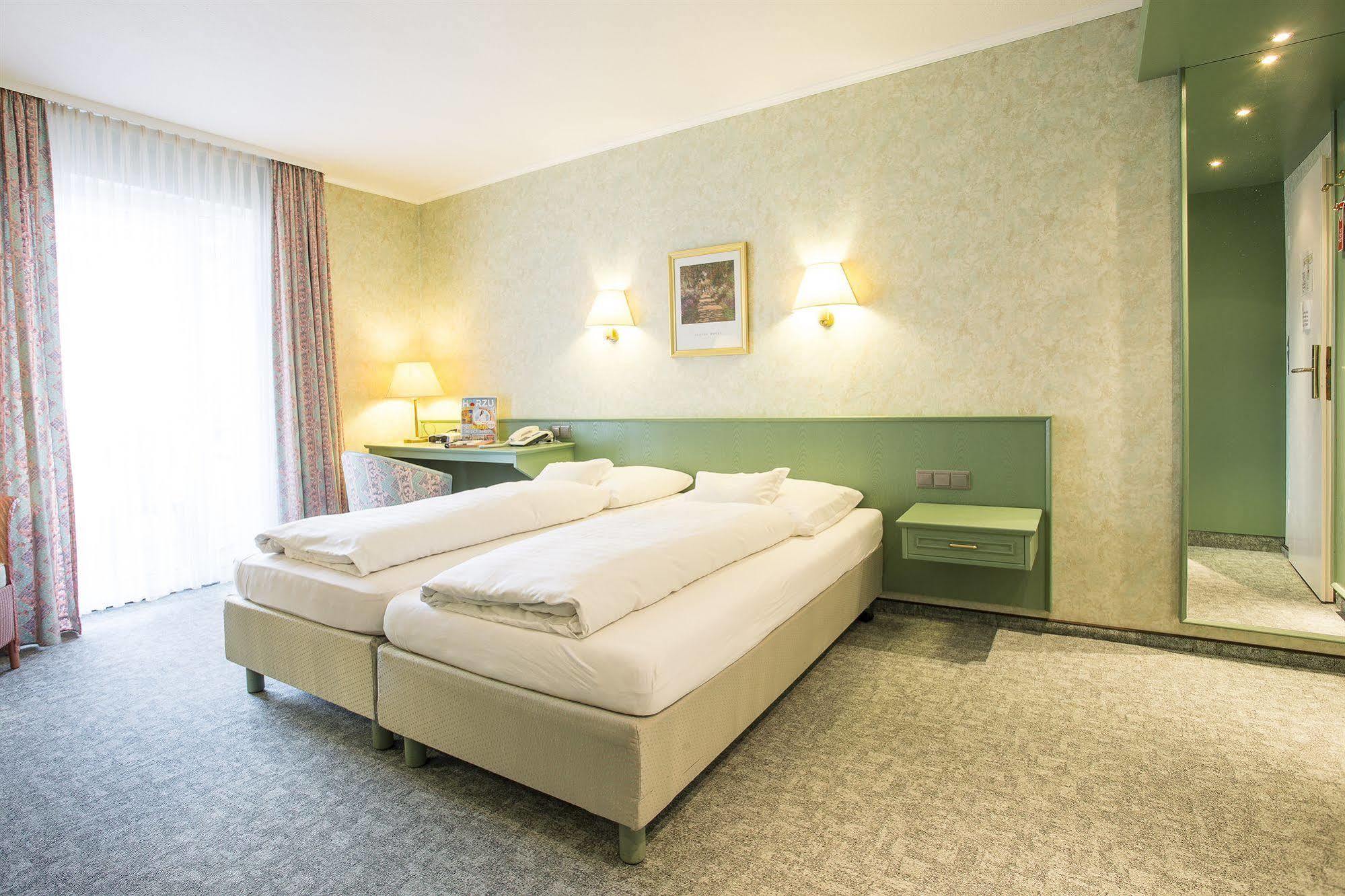 Nordseehotel Freese Йюст Экстерьер фото